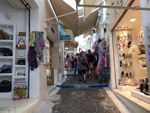 ギリシャハネムーン④〜サントリーニ島、フィラの街、海、ロバに乗る〜