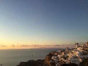 ギリシャハネムーン④〜サントリーニ島、フィラの街、海、ロバに乗る〜