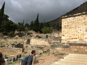 ギリシャハネムーン⑥〜デルフィ、メテオラ〜