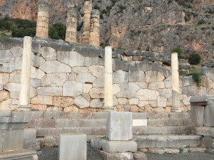 ギリシャハネムーン⑥〜デルフィ、メテオラ〜