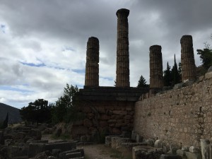 ギリシャハネムーン⑥〜デルフィ、メテオラ〜