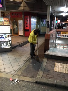 【第53回】大阪梅田 東通り商店街 清掃ボランティア活動 【第53回】大阪梅田 東通り商店街 清掃ボランティア活動