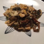 妻がつくしを採ってきてくれました。 妻がつくしを採ってきてくれました。