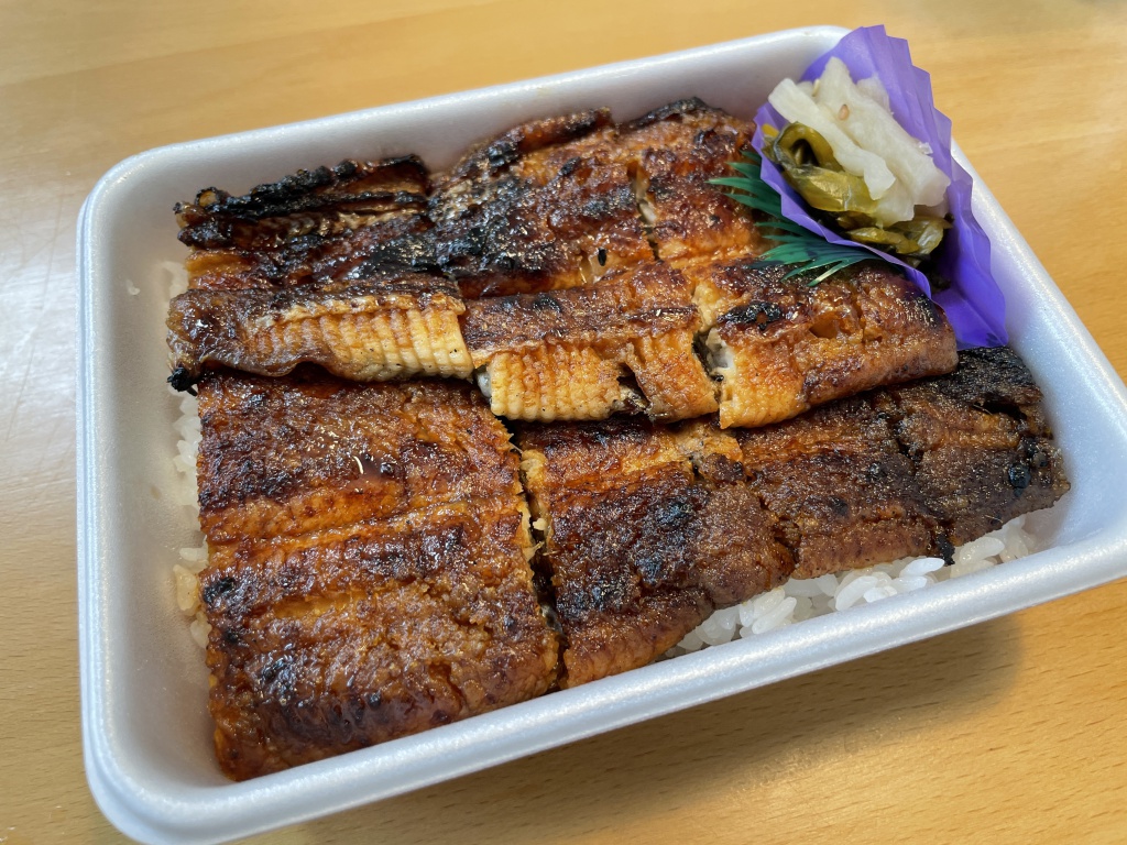 うなぎ弁当を食べながら共感について考えてみました うなぎ弁当を食べながら共感について考えてみました