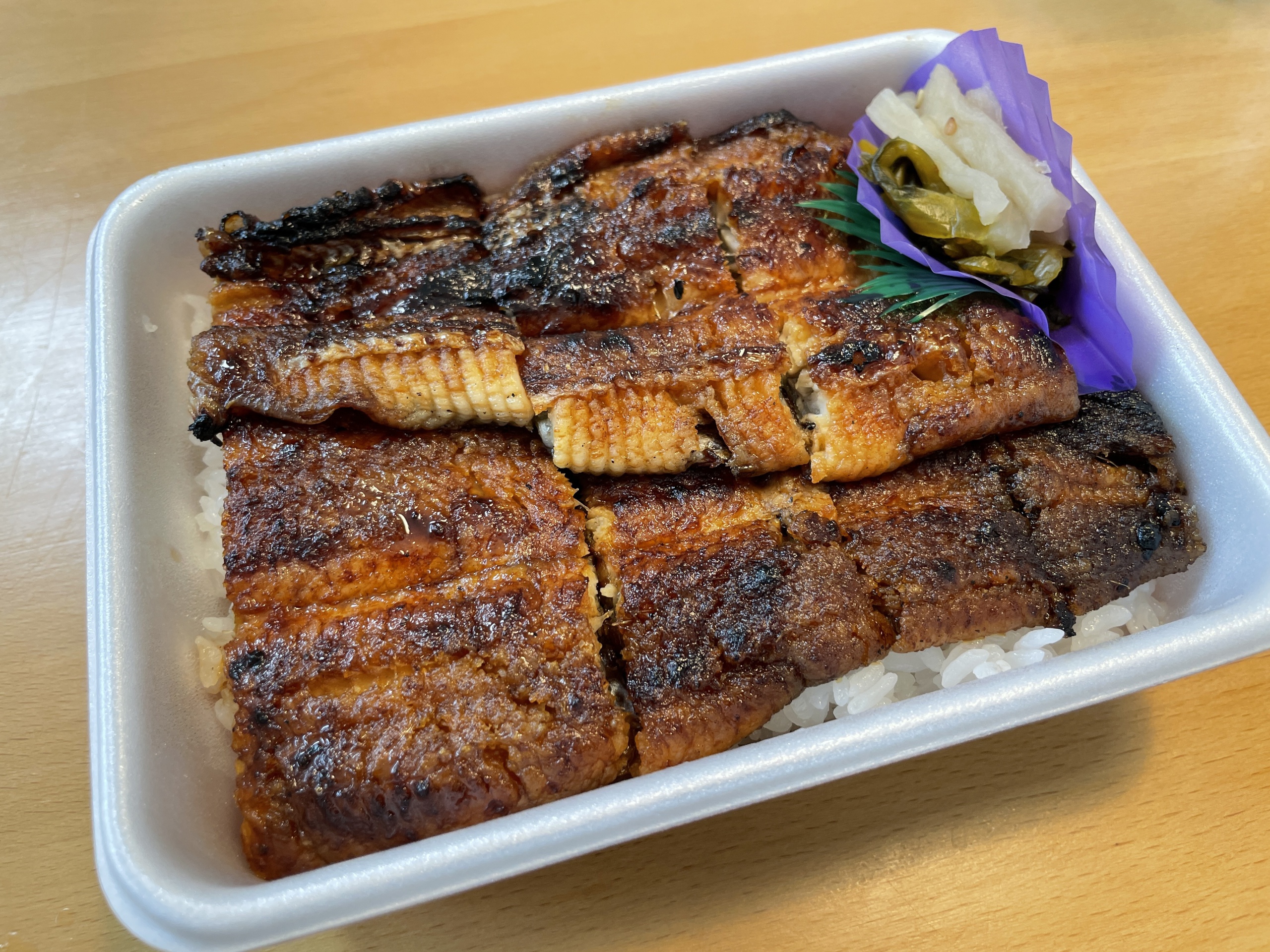 うなぎ弁当を食べながら共感について考えてみました うなぎ弁当を食べながら共感について考えてみました